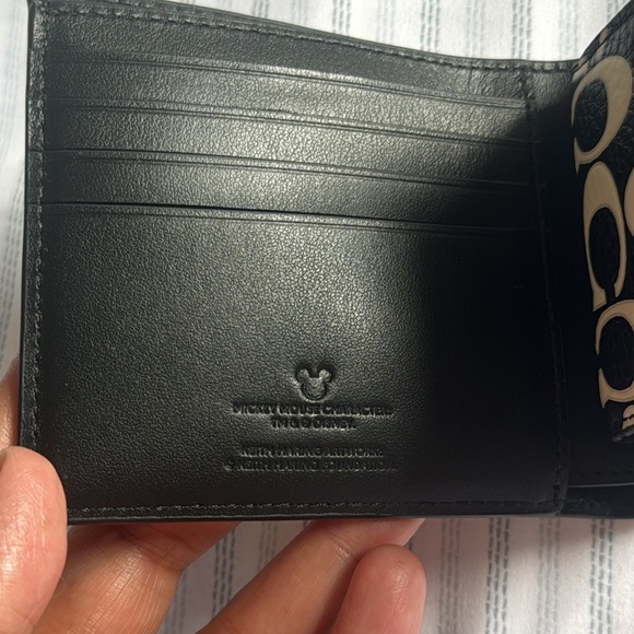 Coach Limited edition Disney Mickey Mouse Keith Haring 3 in 1 wallet - Picture 7 of 10